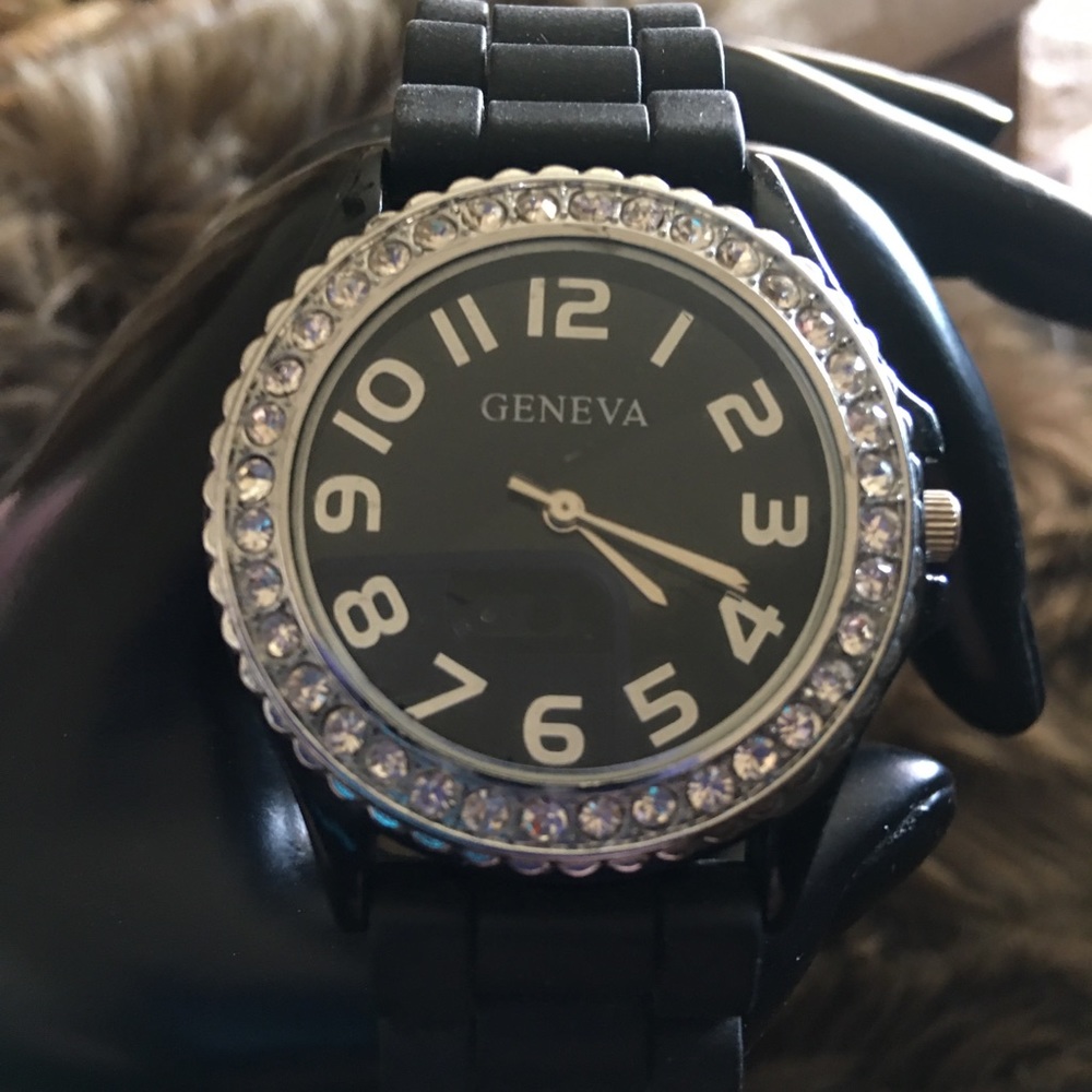Ladies Geneva black silicone band watch